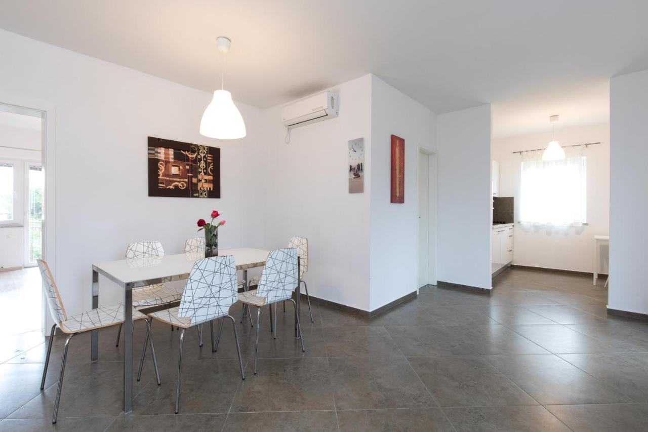 Apartmani Laura Krk Крк Экстерьер фото