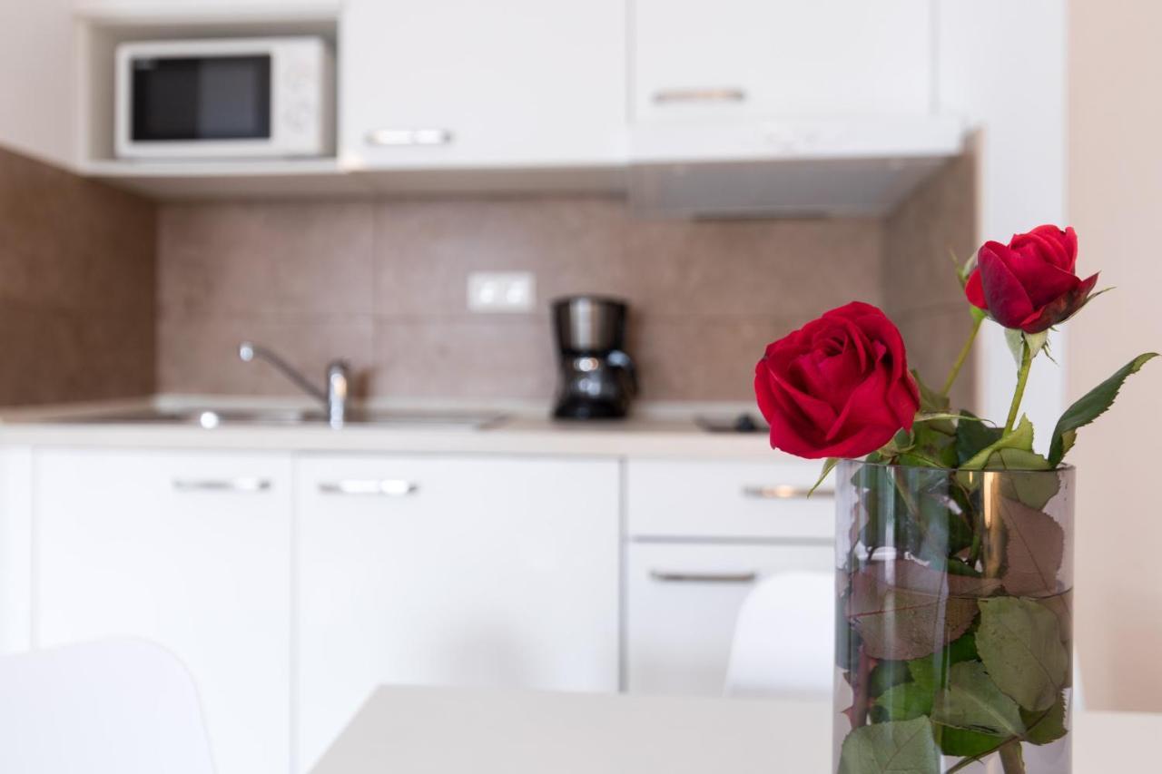 Apartmani Laura Krk Крк Экстерьер фото